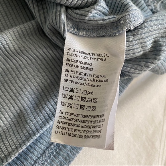 ✨2/$18✨ American Eagle Top - Picture 5 of 6